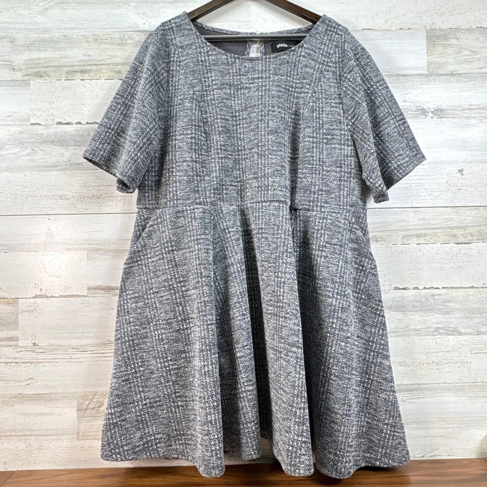Studio by Torrid Grey Plaid Fit Flare Skater Dress Short Sleeveโ Pockets Size 4